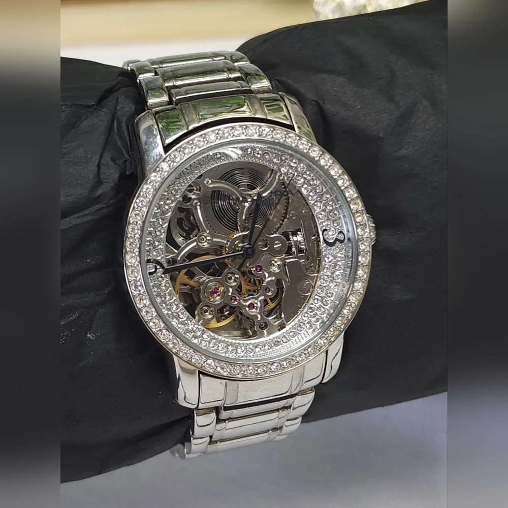 EUC BCBGMAXAZRIA Women's BG8106 Roulette VIP Watch